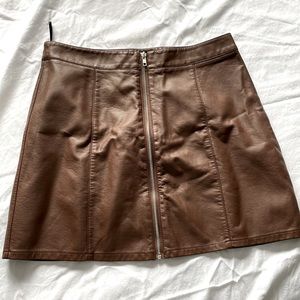 Brown leather skirt zip up